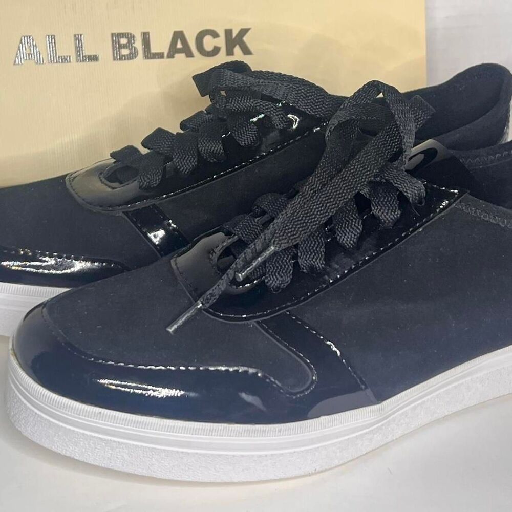 All-black Women's Black Trainers